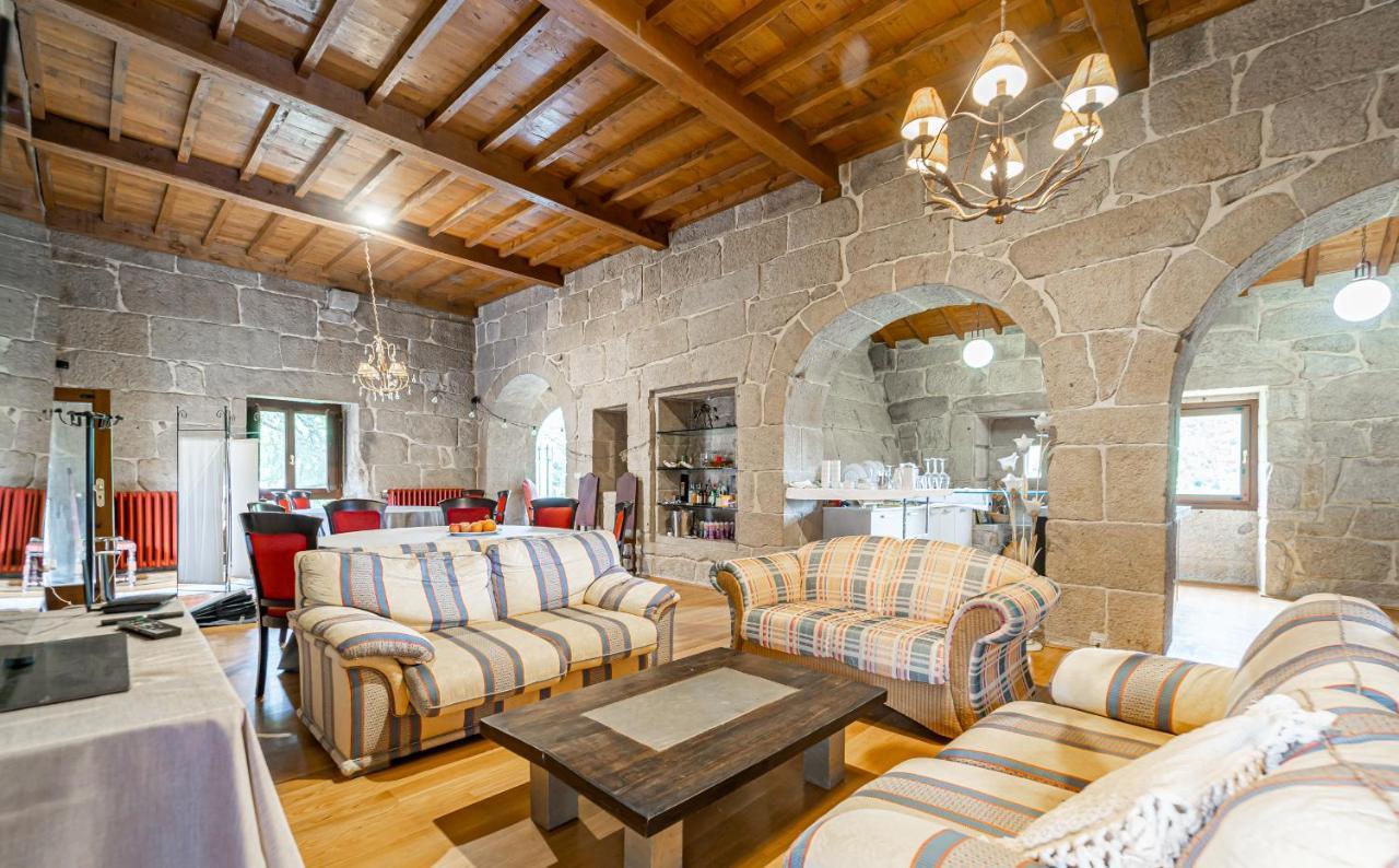 Casa Rural Pazo San Damian Amoeiro 外观 照片